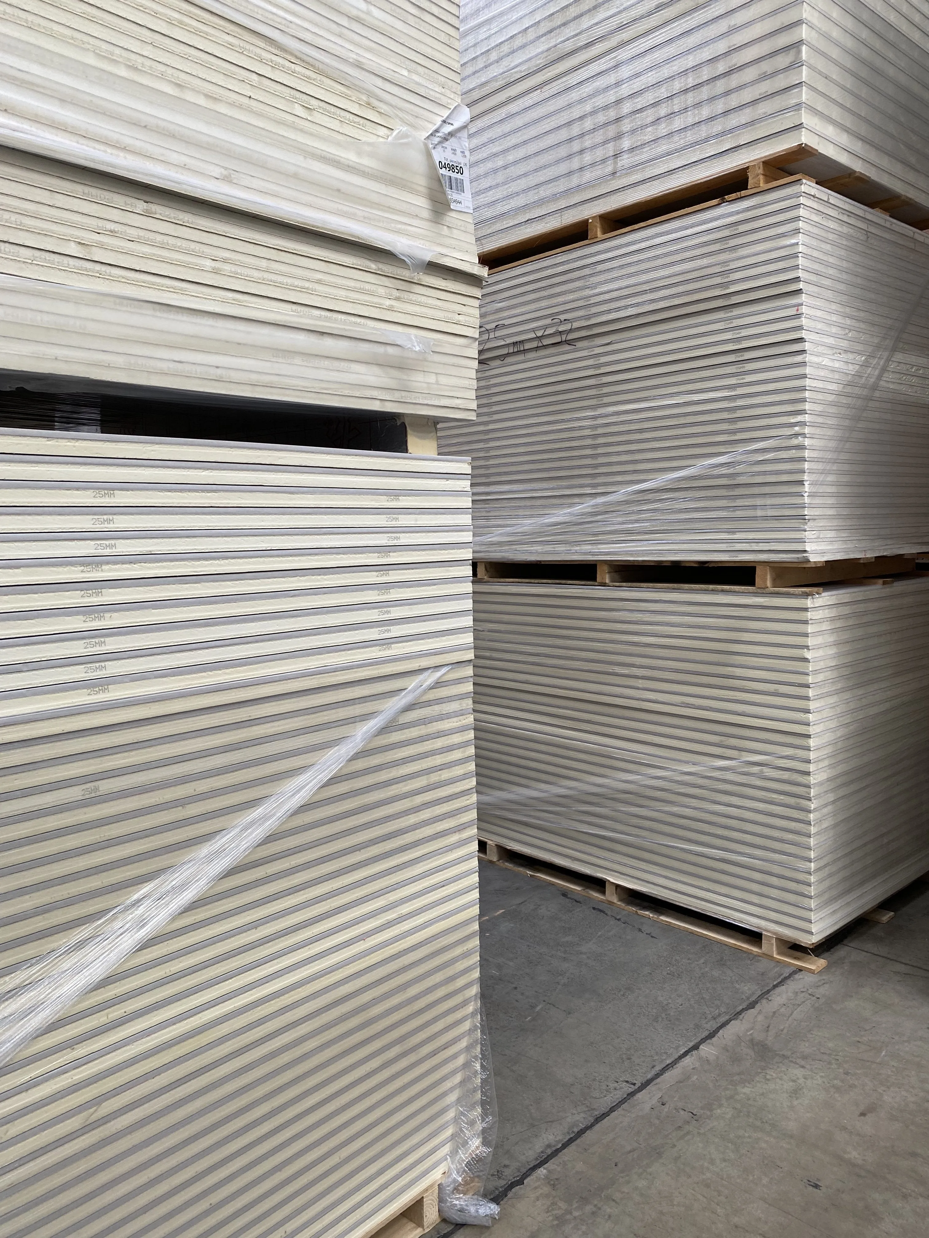 102.5mm Ultraliner Insulated PIR Plasterboard - Pallet of 36