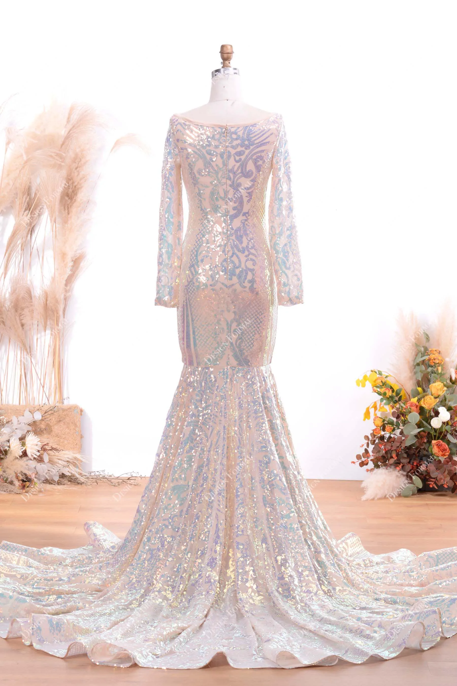 Iridescent Sequin V-neck Mermaid Afro-descendant Prom Dress